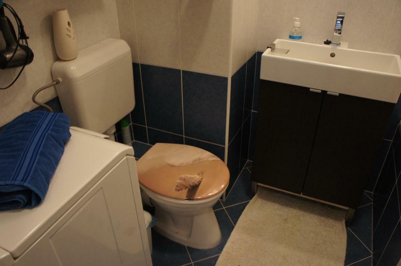 Viktoria Apartmanok Сиофок Екстериор снимка