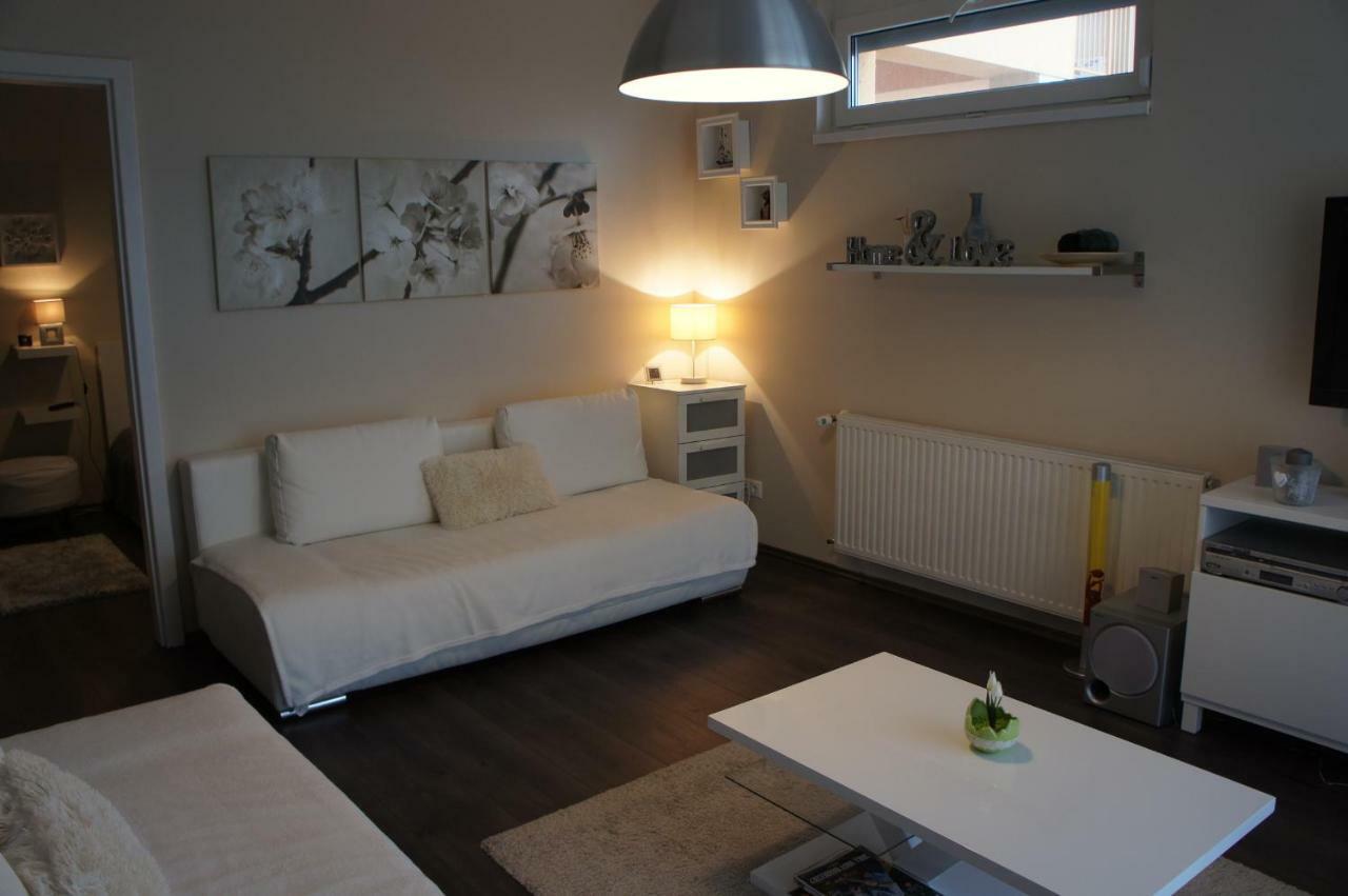 Viktoria Apartmanok Сиофок Екстериор снимка