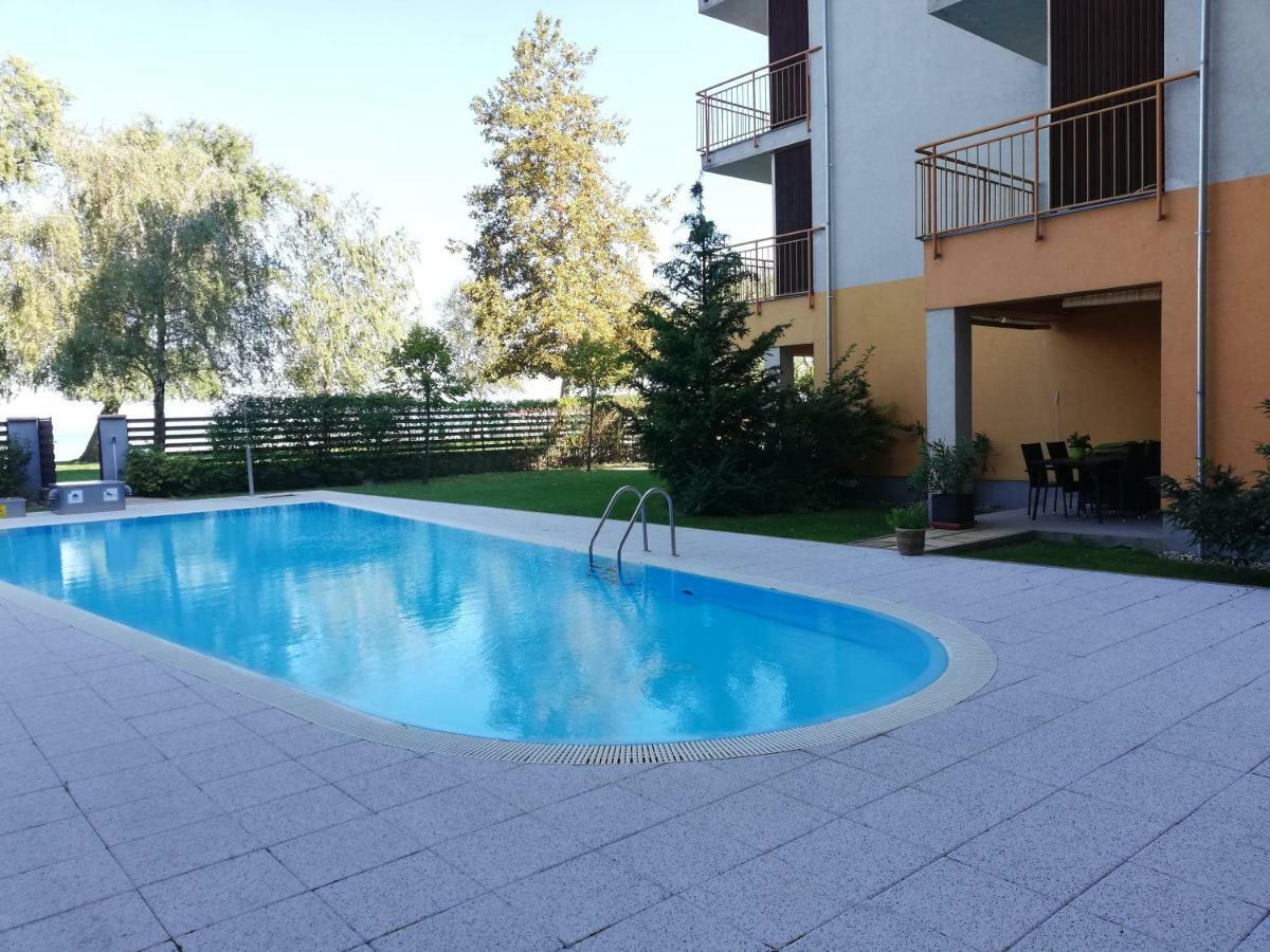 Viktoria Apartmanok Сиофок Екстериор снимка